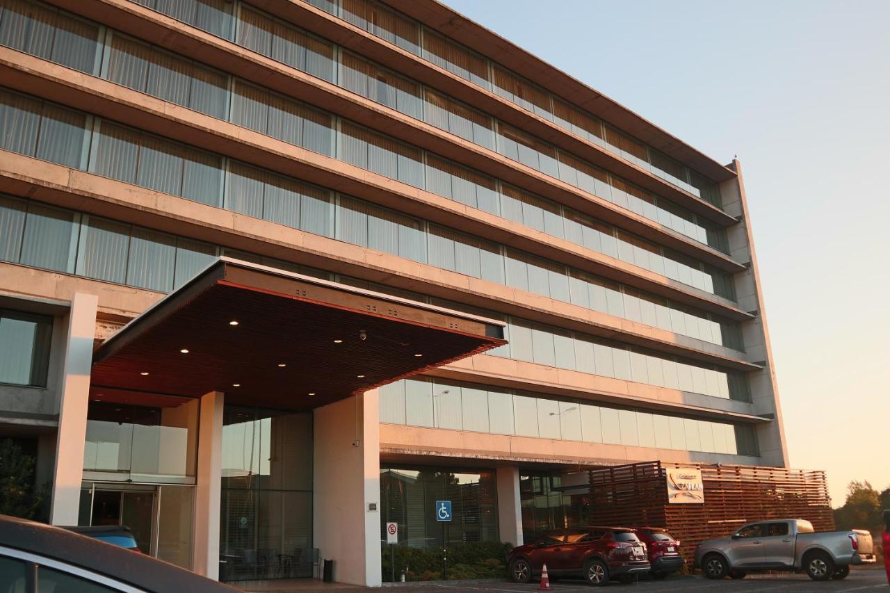 Wyndham Concepcion Pettra Hotel Exterior photo The hotel's entrance